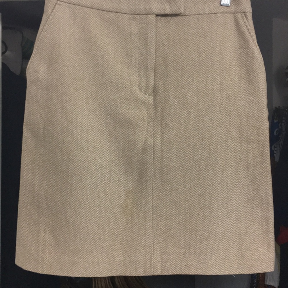 Tommy Hilfiger Size 6 Tan Career skirt tab waist